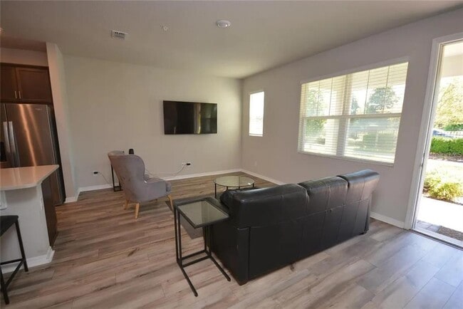 Building Photo - 968 Legacy Winds Way