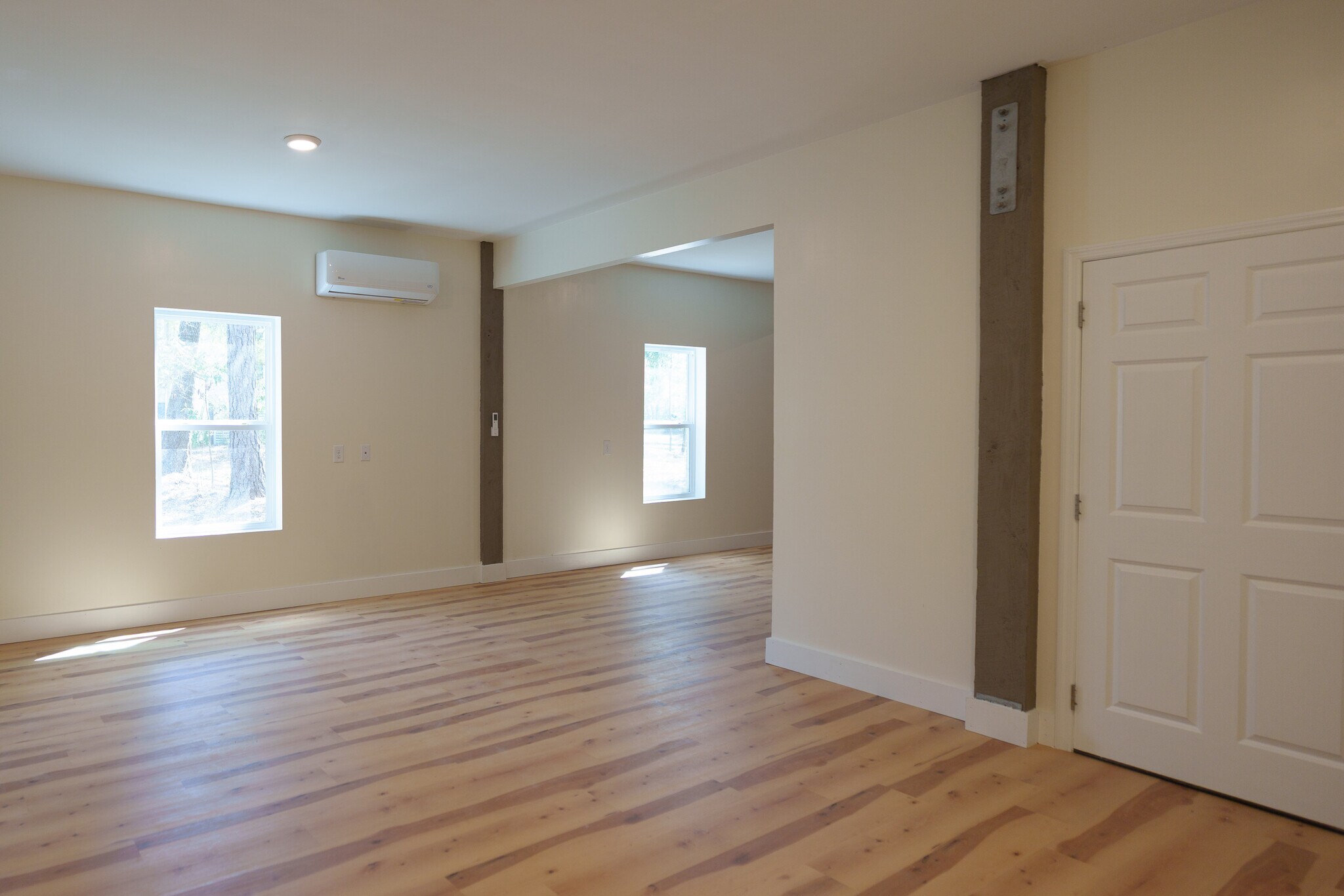 Building Photo - 60 Madison Dr