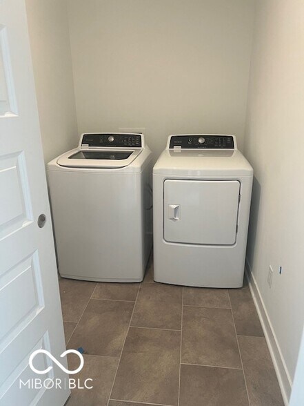 Building Photo - 1775 Trinity Ln