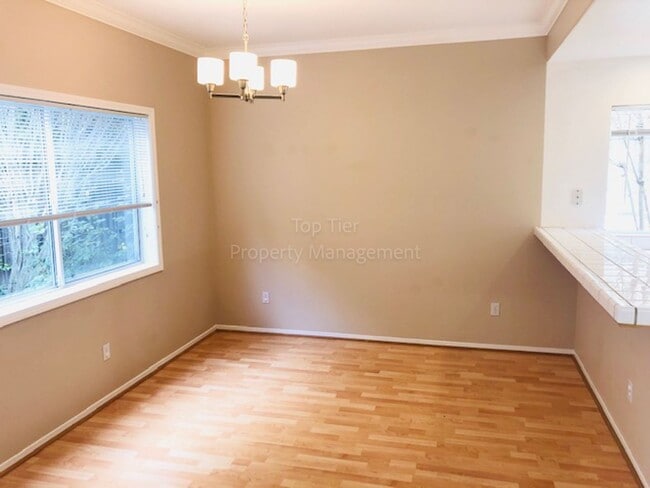 Building Photo - Beautiful 4 Bd/2.5 Ba, 1806 sf single-family house in Walnut Creek available now!