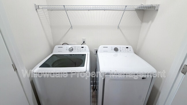 Building Photo - 4721 Lord Fogelman Wy