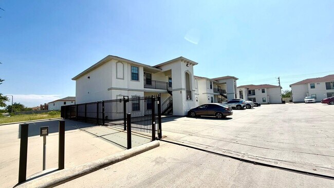 Building Photo - 7610 Rocio Dr