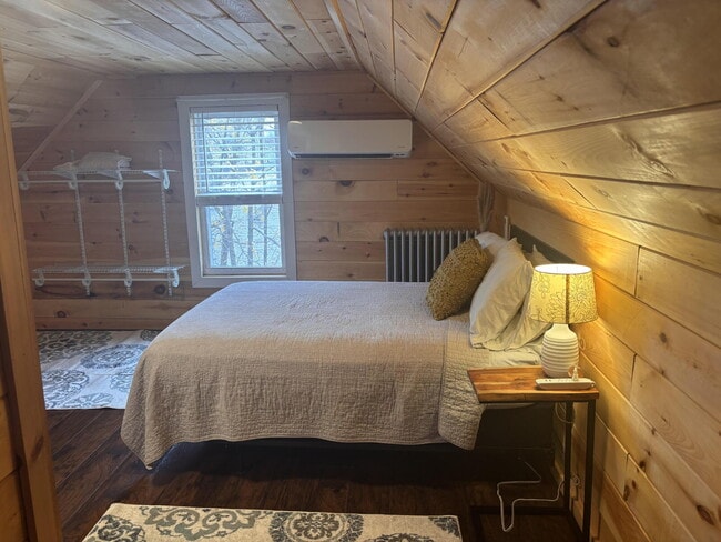 Building Photo - Fully furnished 1 bed studio in Brunswick....