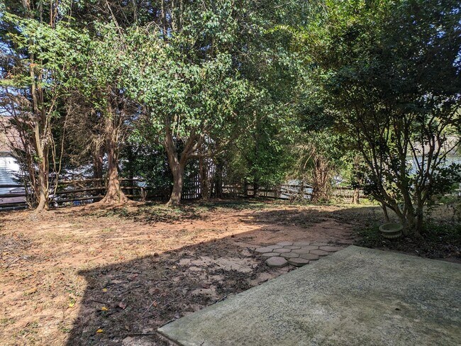 Building Photo - 4 Bedroom Home in Winslow Bay!