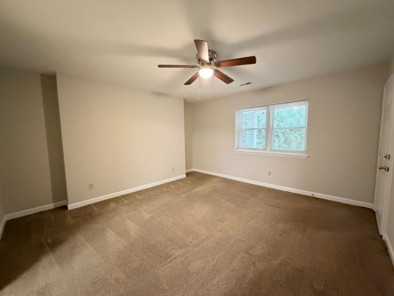 Building Photo - 2728 Kirkwood Dr