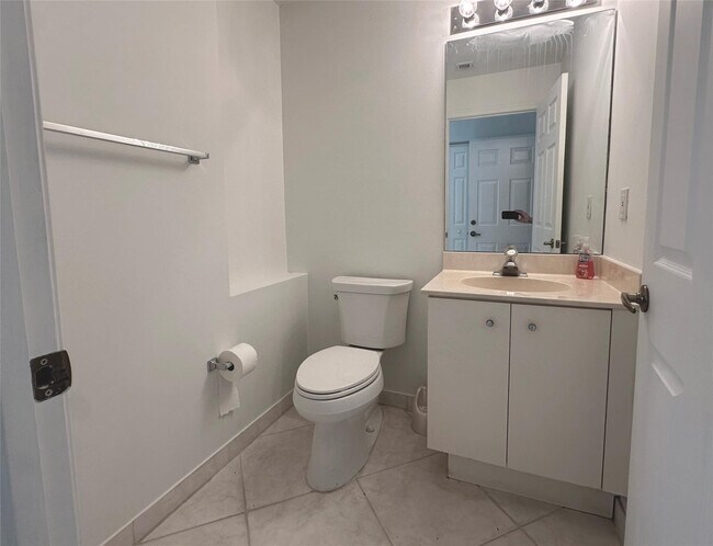 Building Photo - 12634 NW 56th Dr