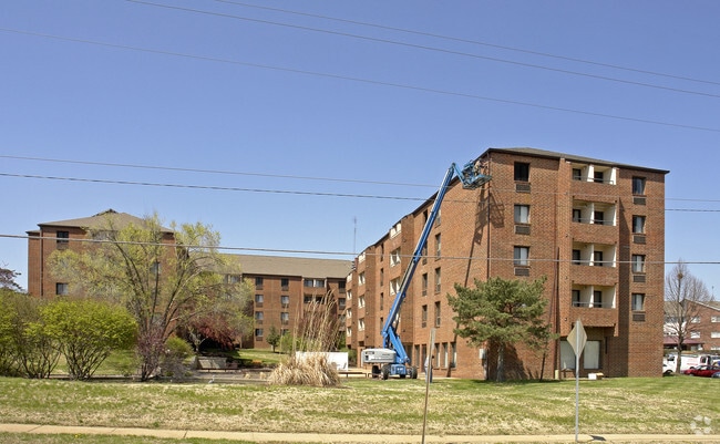 Building Photo - Jaycee Fairgrounds Village