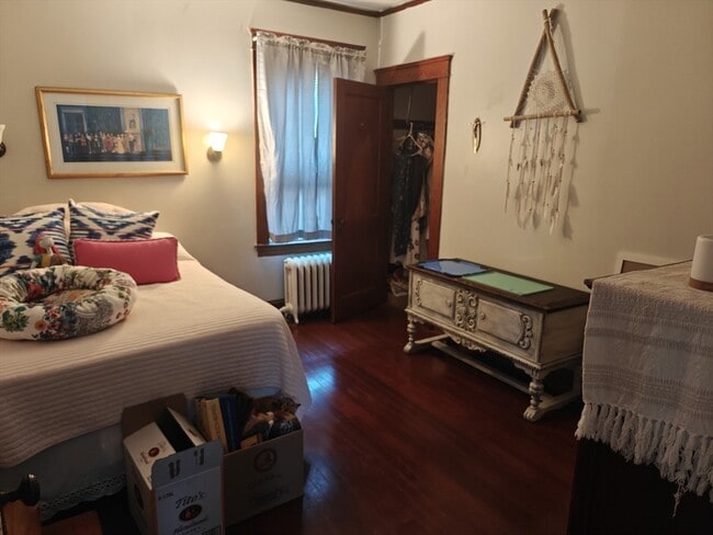 Building Photo - 452 Osborn St