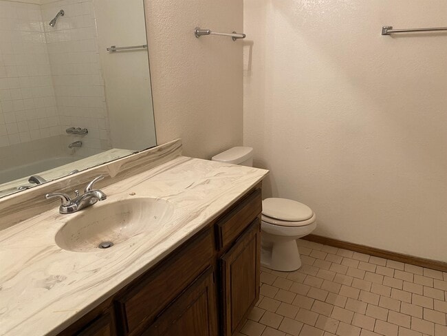 Building Photo - 12606 Abbotts Way