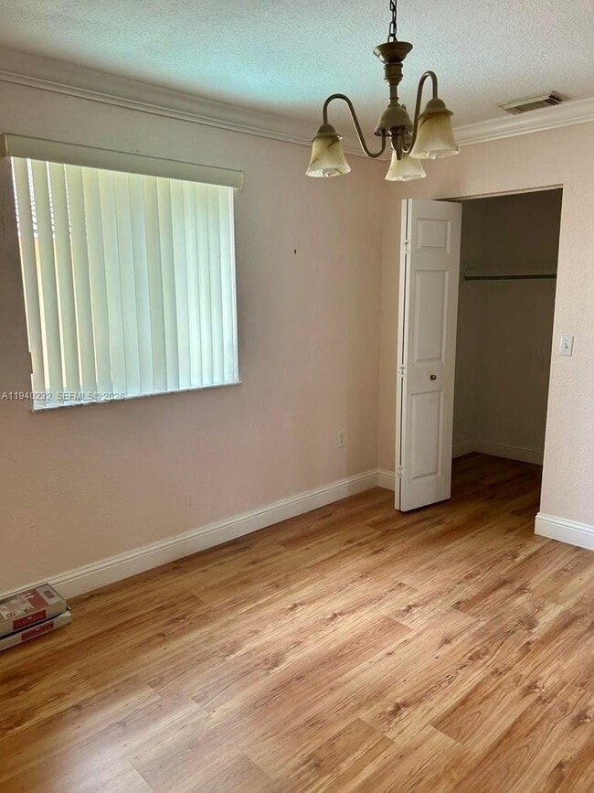 Building Photo - 10604 NW 87th Ct