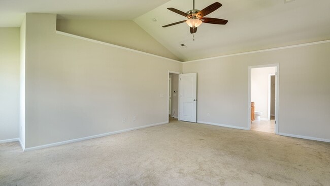 Building Photo - 4 Bedroom 2.5 Bath House in Sophia Landing...