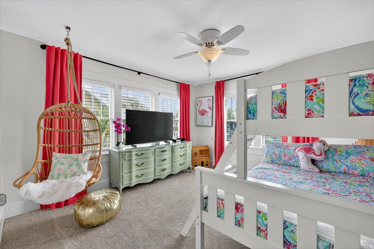 Building Photo - 235 10TH Ave