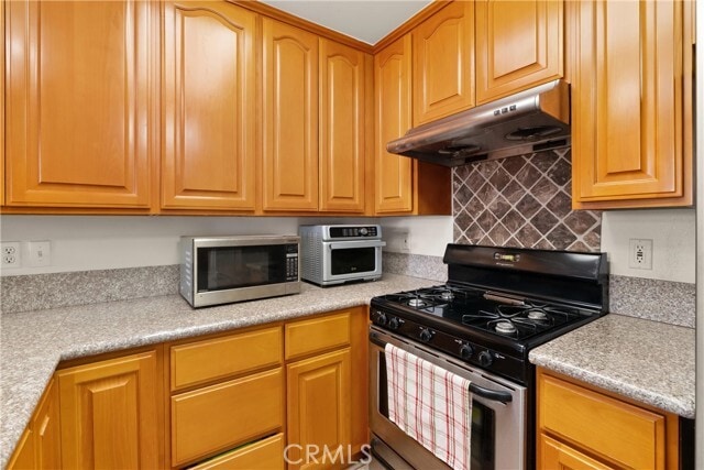 Building Photo - 17888 Alburtis Ave