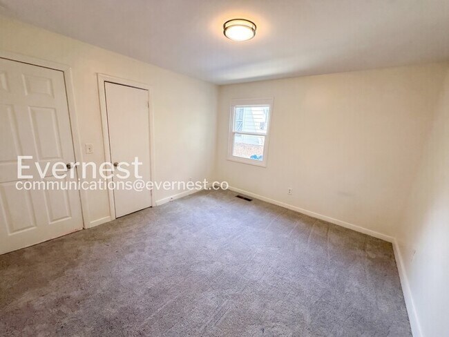 Building Photo - 4729 Avenue N