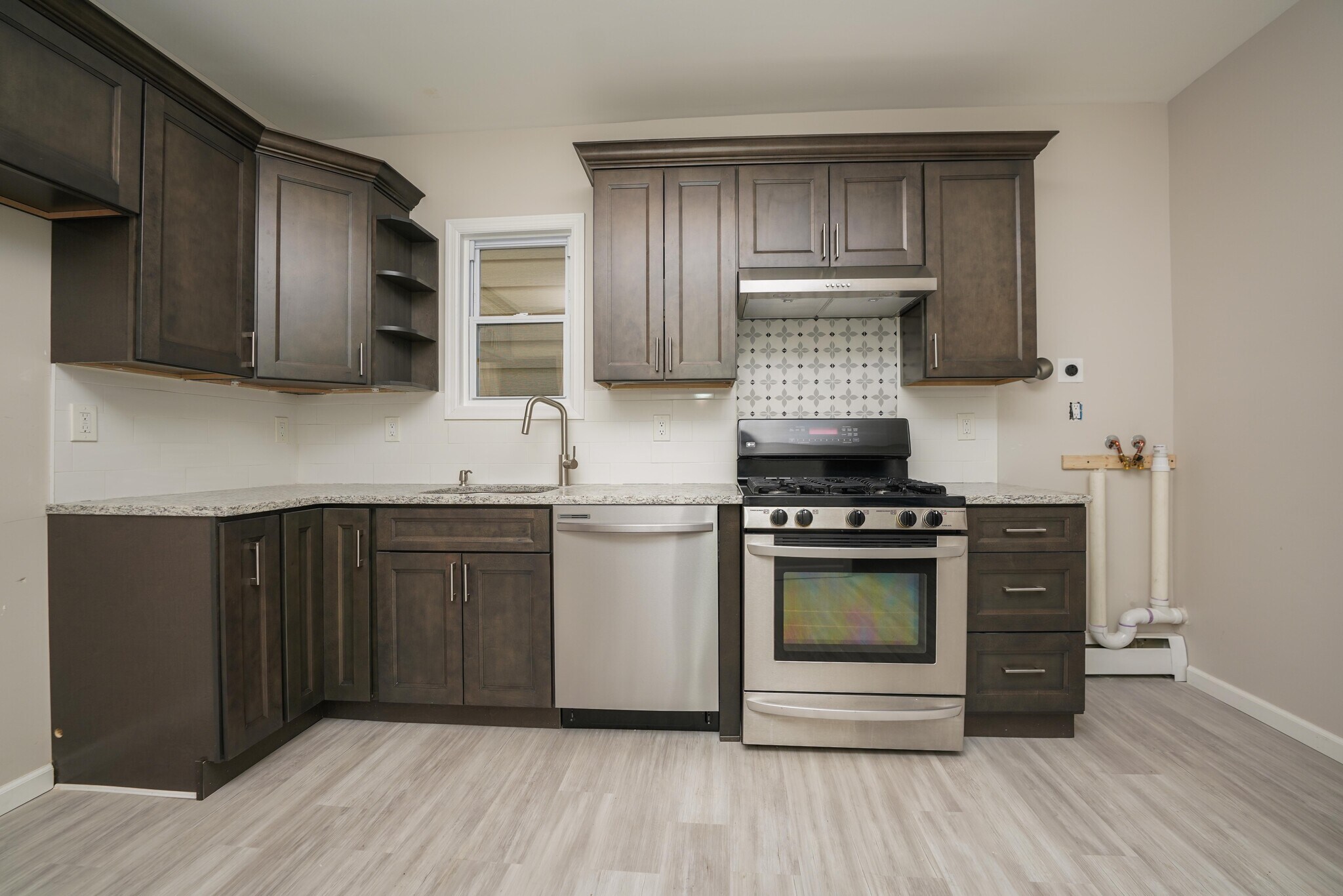 Building Photo - 104 Cambridge Ave