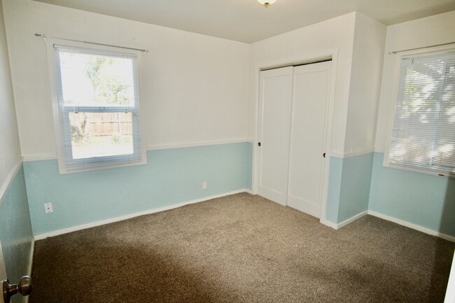 Building Photo - 2739 Kroy Way