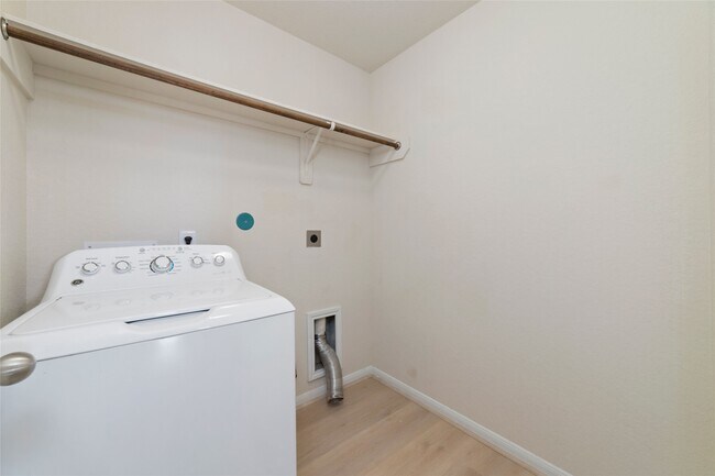 Building Photo - 15011 Calico Heights Ln