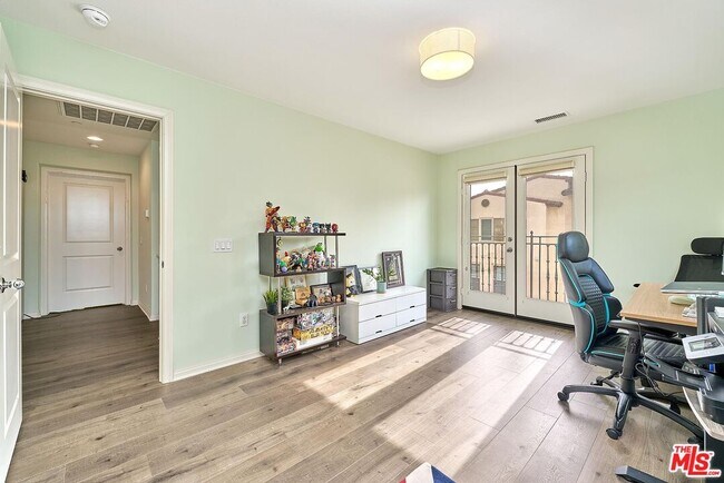 Building Photo - 11842 Nixon Ln