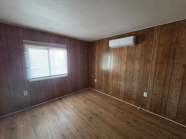Building Photo - 2/bed 2/bath Single Wide Mobile located in...