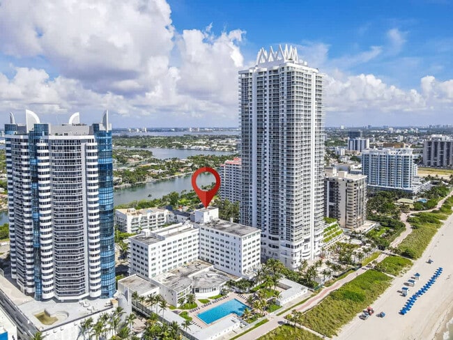 Building Photo - 6345 Collins Ave