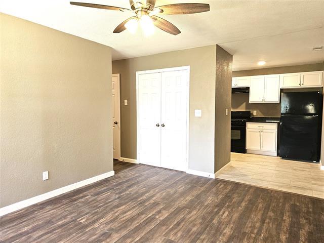 Building Photo - 3735 State Oak Dr