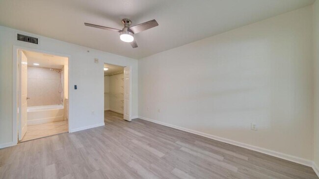 Building Photo - 4127 Residence Drive