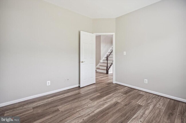 Building Photo - 2973 Myrtlewood Dr