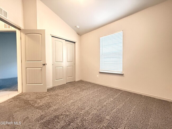 Building Photo - 12396 Polo Norte Dr