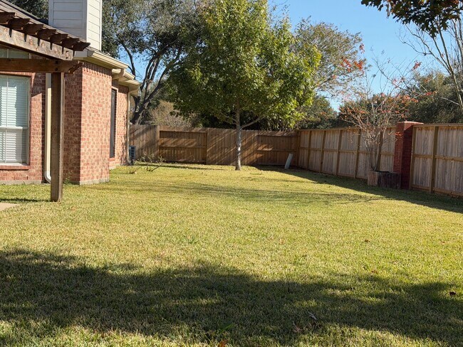 Building Photo - 12010 Sundance Ct