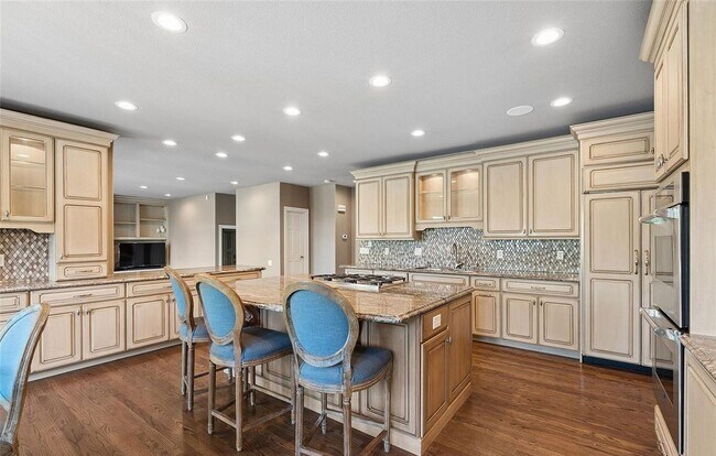 Building Photo - 4443L W Cottonwood Pl