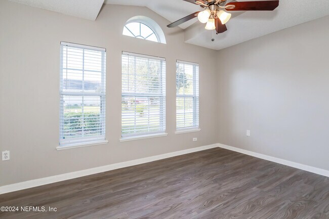 Building Photo - 9135 Shindler Crossing Dr