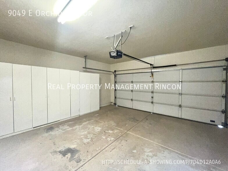 Building Photo - 9049 E Orchid Vine Dr