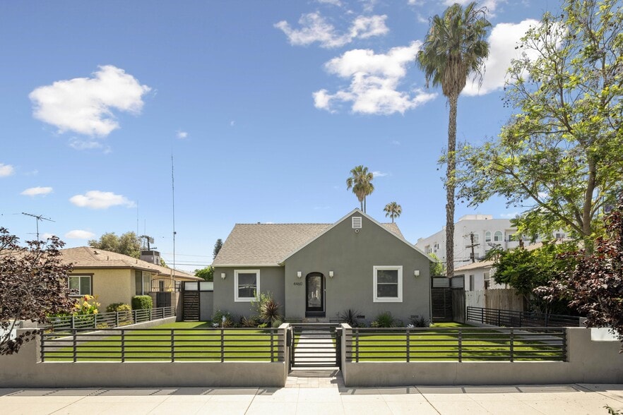 Building Photo - 4460 Stansbury Ave