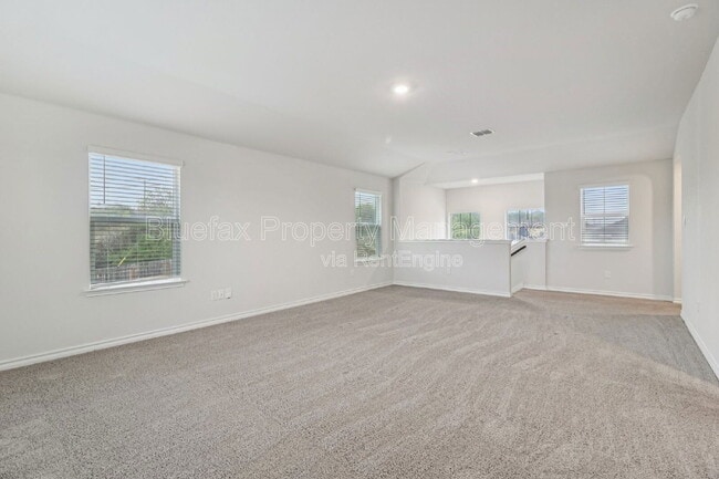 Building Photo - 11319 War Emblem