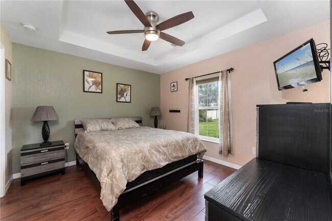 Building Photo - 3241 Tropicaire Blvd