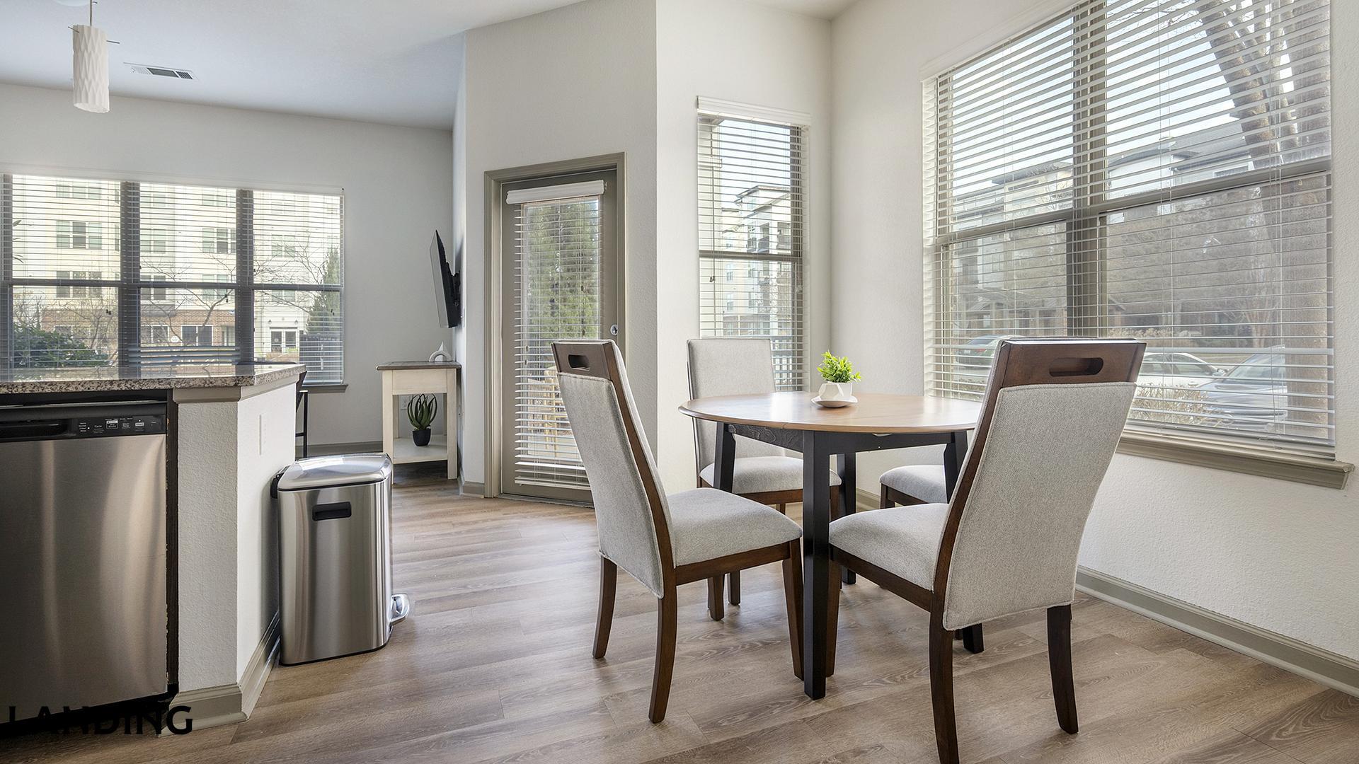 Building Photo - 10051 Perimeter Station Dr