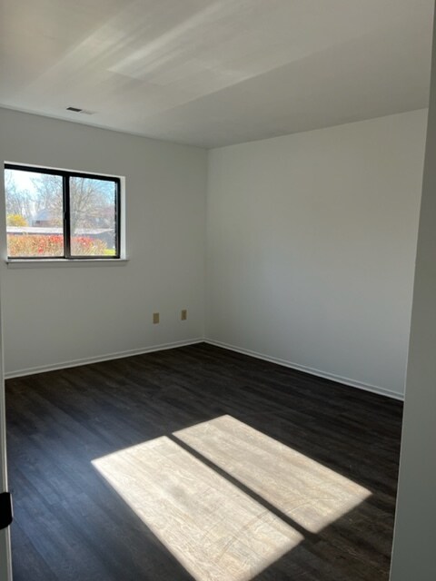 Building Photo - 34910 Hamilton Dr