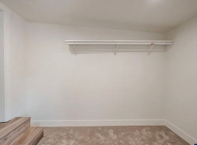 Building Photo - 3 Bedroom Home on Large Corner Lot!