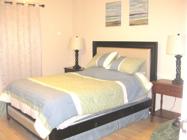 Building Photo - 281 Tuscany Ln