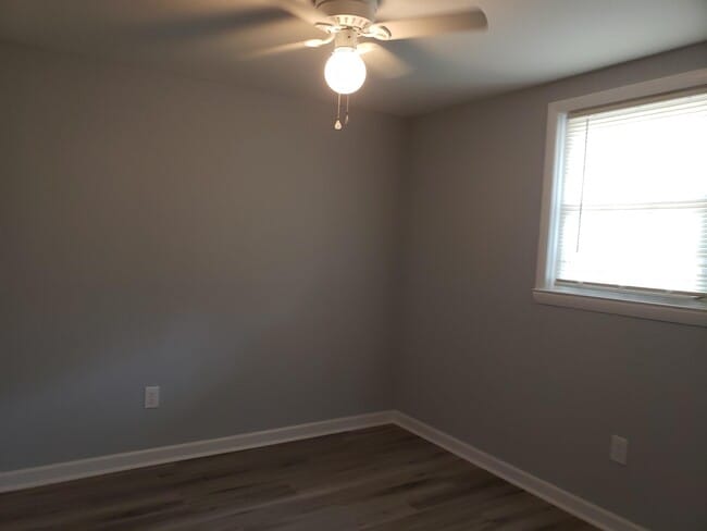 Building Photo - 823 McNeil St