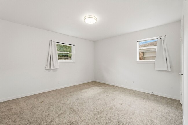 Building Photo - 1219 Wisterwood Dr