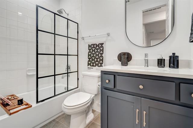 Building Photo - 2240 Shorthorn Dr