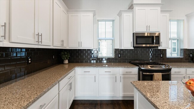 Building Photo - 2730 Freund St