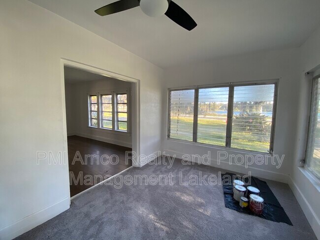 Building Photo - 720 Lake Elbert Dr SE