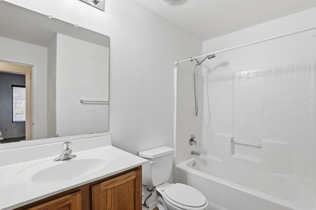 Building Photo - 3 bedroom home in queen creek, ready to go!-1 MONTH FREE WITH A 13 MONTH LEASE!