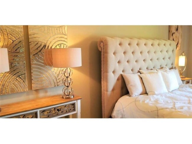 Building Photo - 350 Ford Rd