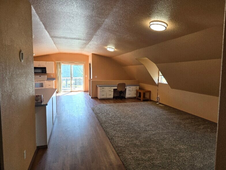 Building Photo - 453 Addison Square