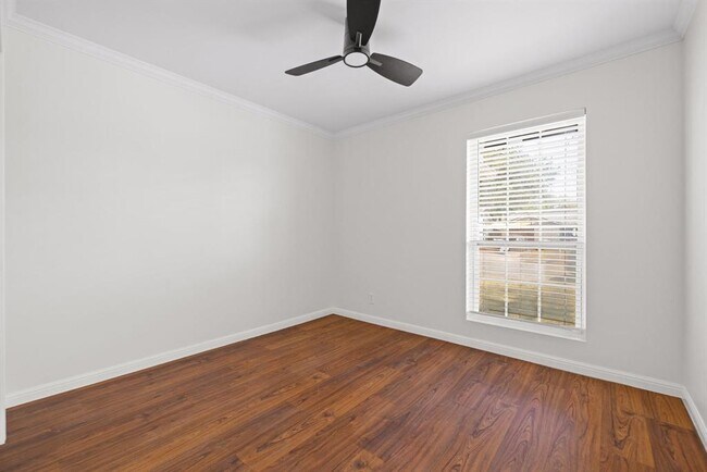 Building Photo - 5306 Basswood Ln