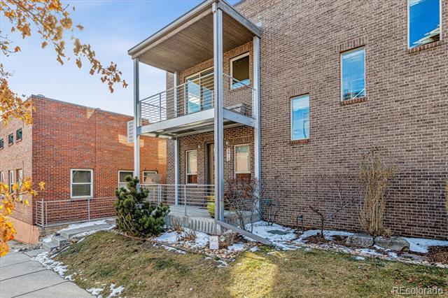 Building Photo - 2913 Umatilla St