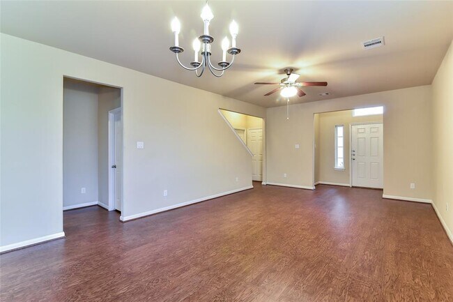 Building Photo - 13062 Rose Landing Dr